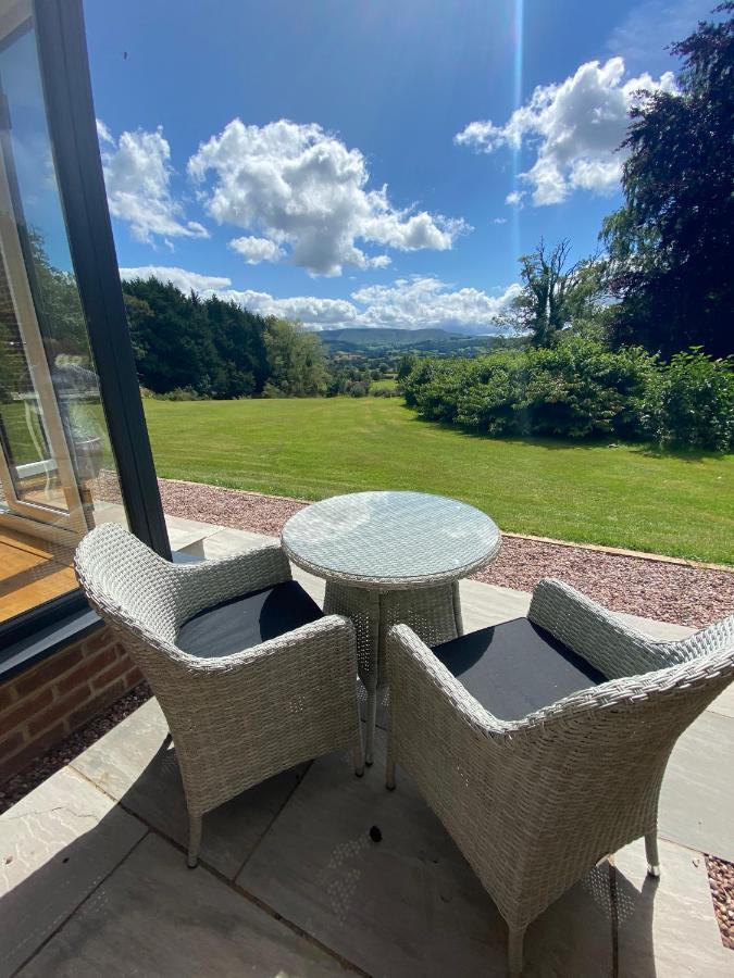 Cwmbach Lodge Luxury B&B Glasbury Екстер'єр фото